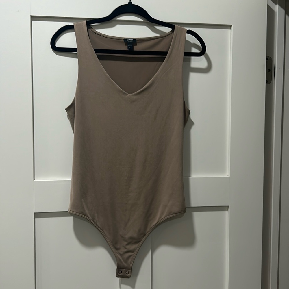 Nude bodysuit